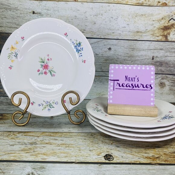 Pfaltzgraff MEADOW LANE White Stoneware Colorful Floral Spray Salad Plates Set 5 - Picture 1 of 16